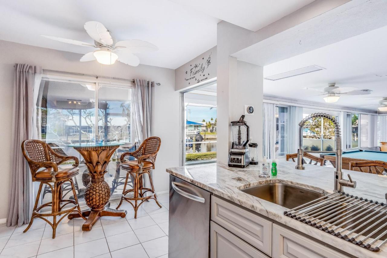 Norma On The Canal Punta Gorda Exterior photo